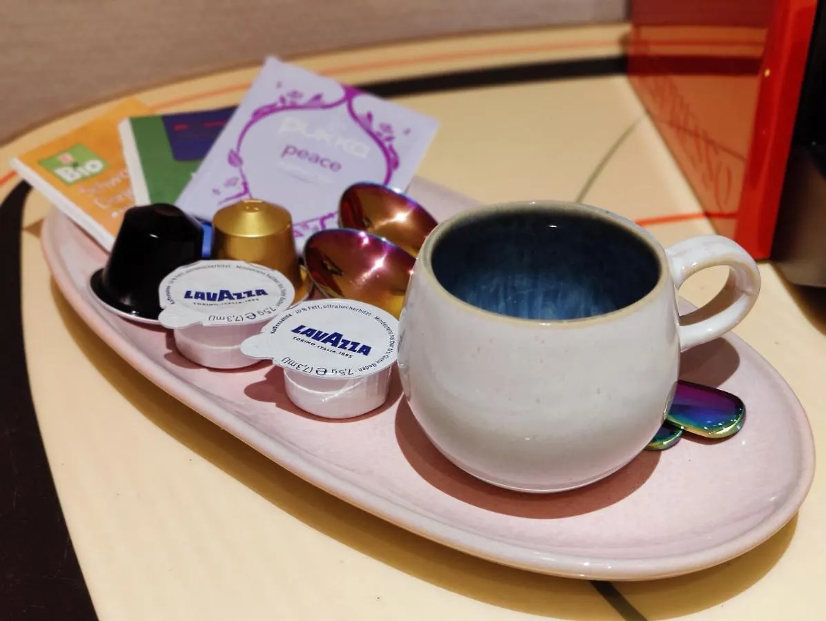 Comfort Suites Koelnmesse: Spacious Rooms with Free Parking & Wi-Fi Germany
